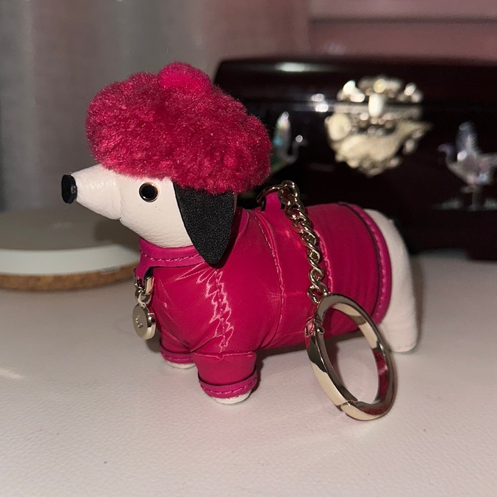 Adorable Kate Spade ♠️ Claude Festive Dachshund Keychain